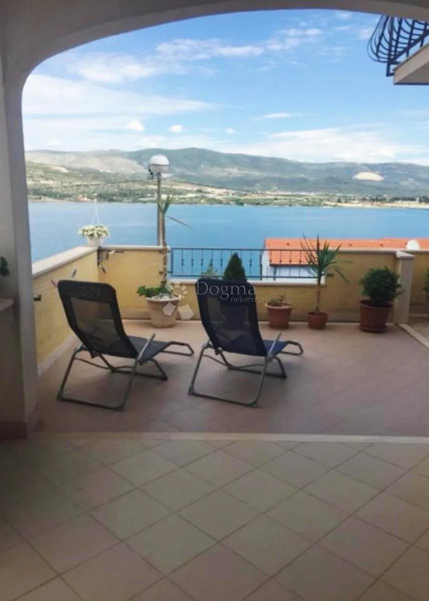 apartmanska kuća, 70m od mora, trogir - slika 16