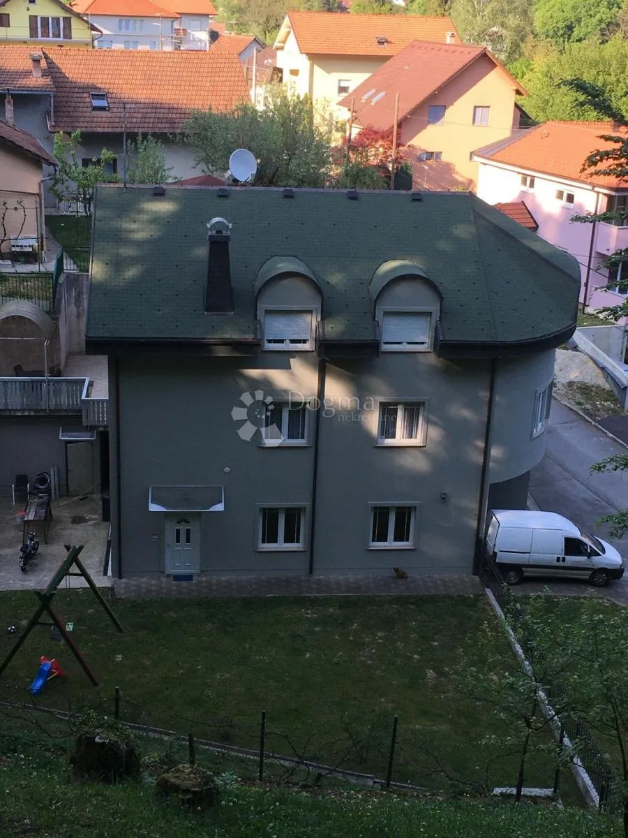 lijepa obiteljska kuća na šestinskom dolu - slika 1