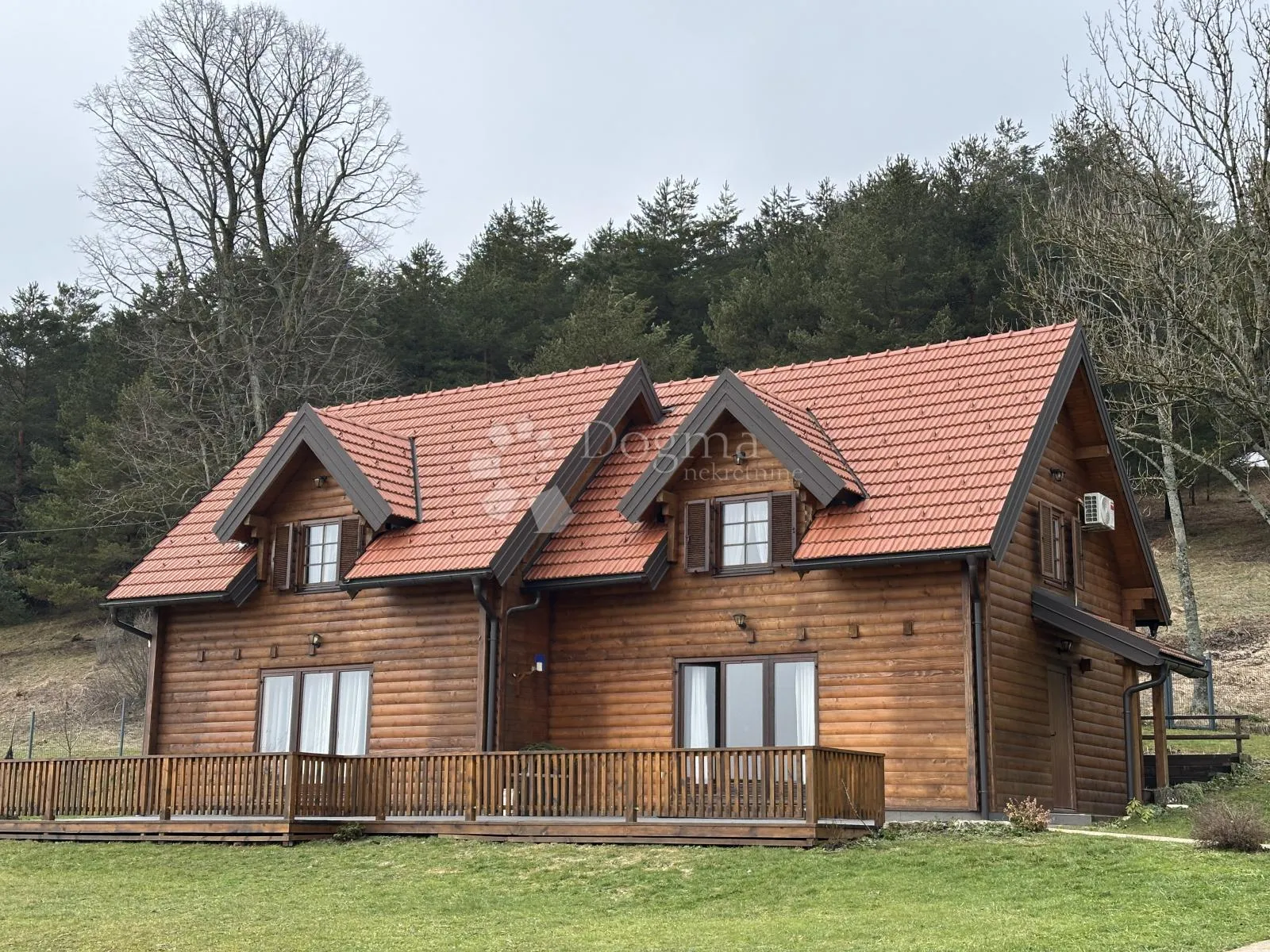 resort u srcu like nadomak plitvica - uhodan posao !!! - slika 32