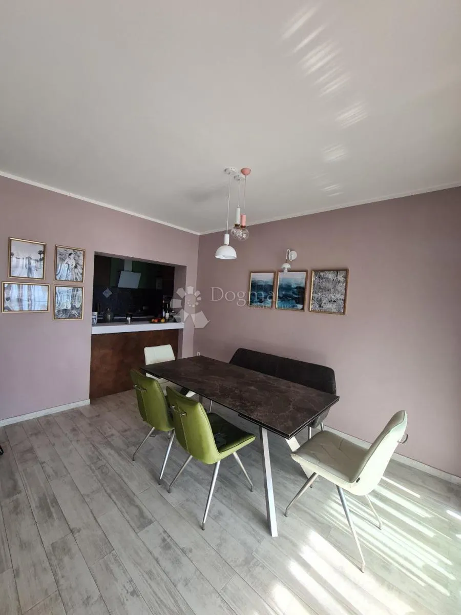 trosoban stan s vrtom i panoramskim pogledom na more - slika 7