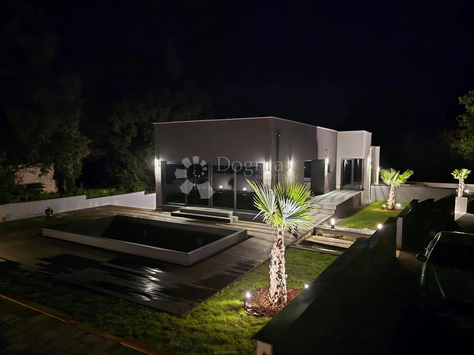 moderna villa okružena zelenilom - barban - slika 7