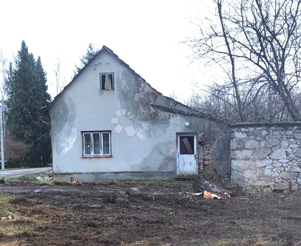 imanje u oštarijama sa kućom za adaptaciju - slika 5