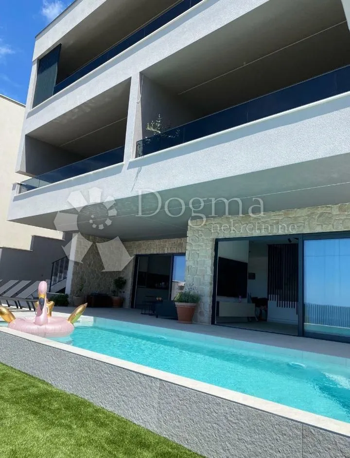 luksuzna vila sa bazenom, makarska - slika 21