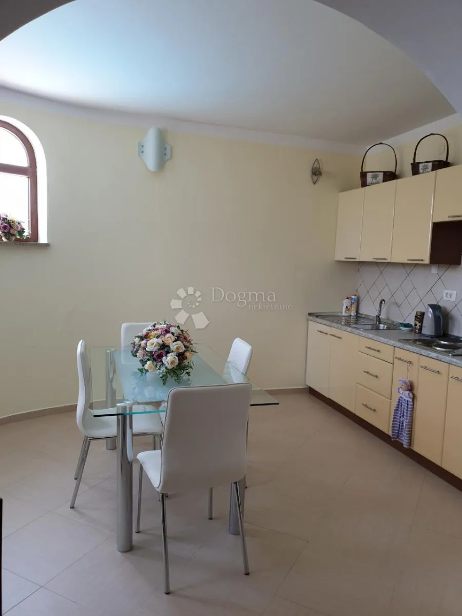 obiteljska kuća, ičići-poljane 280m2 - slika 13