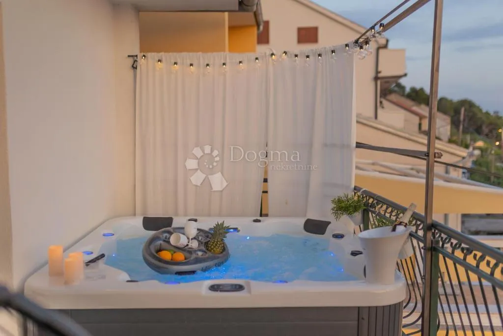 šibenik-penthouse s pogledom na more - slika 24