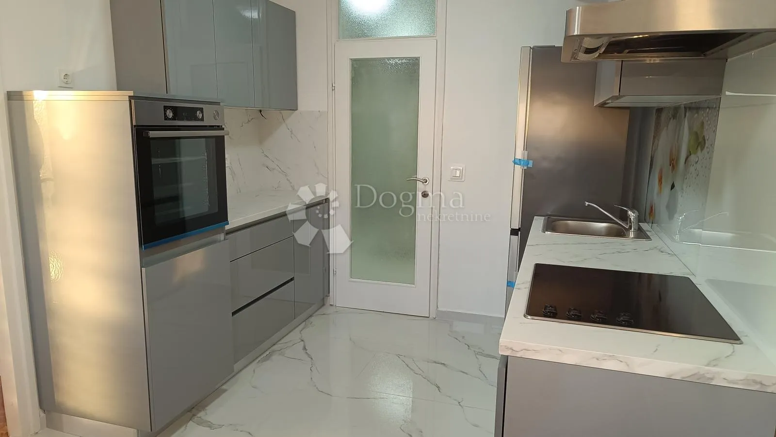 rešetari, 70 m2, balkon, panoramski pogled - slika 3