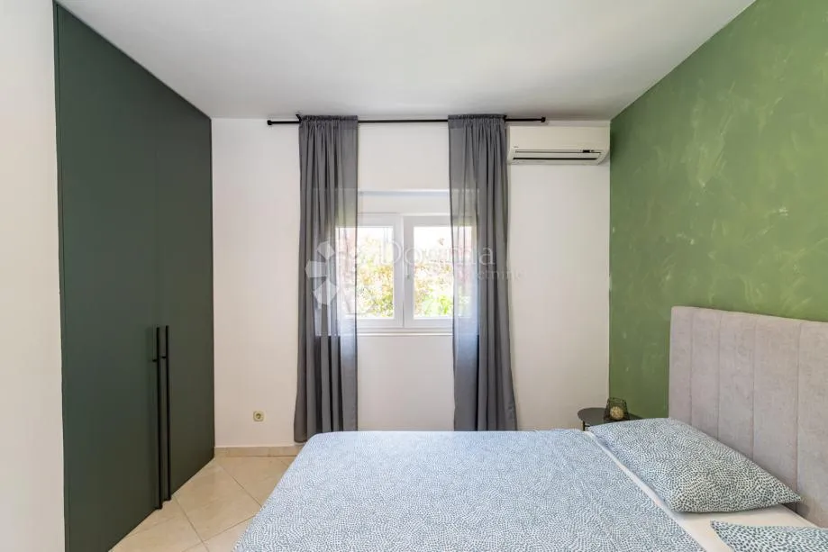 rovanjska - dvojna kuća s dva stana, pogled na more - slika 6