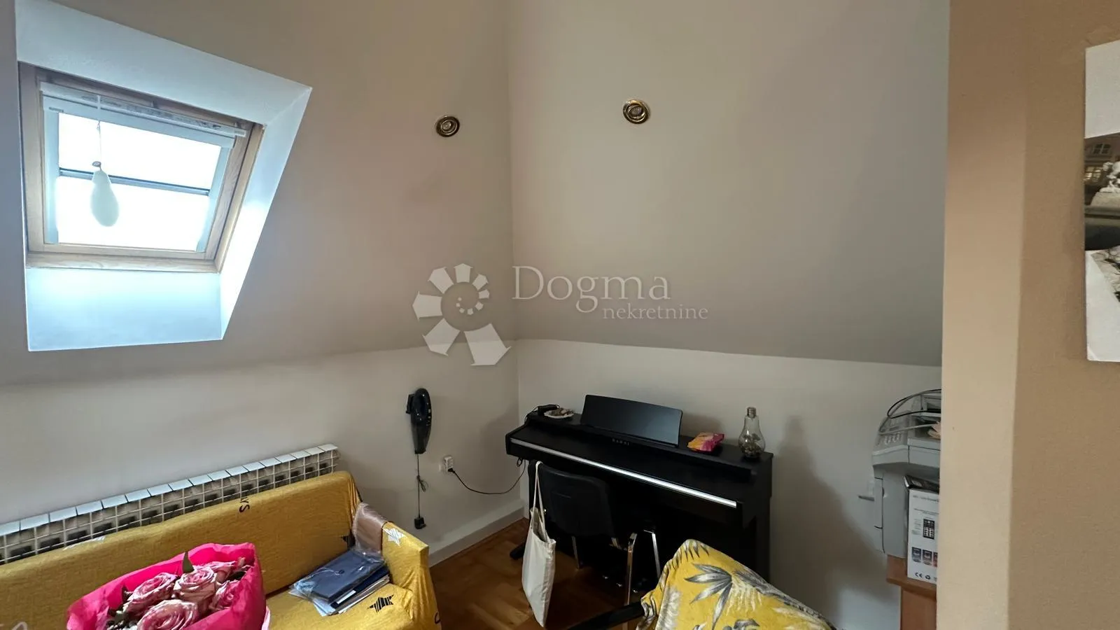 prodaja kuće, sesvete, 252m2 - slika 11