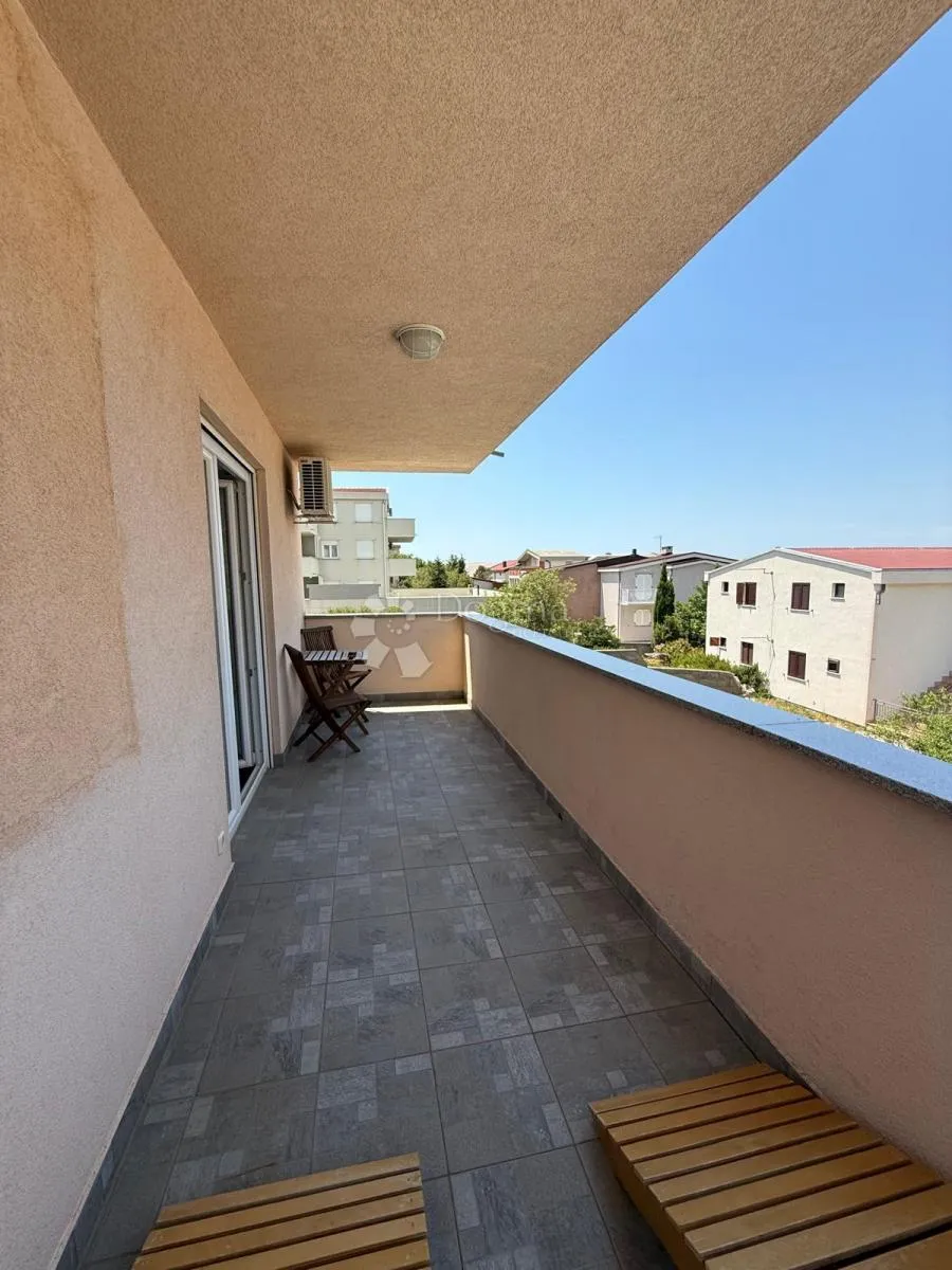nov namješten apartman 200 m od mora sniženo - slika 24