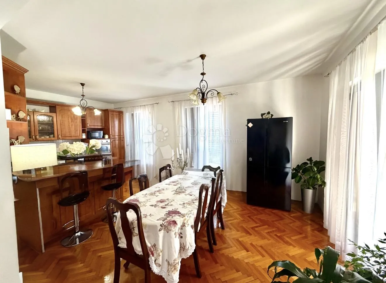 predivna kuća sa 4 stambene jedinice - rovinj - slika 23
