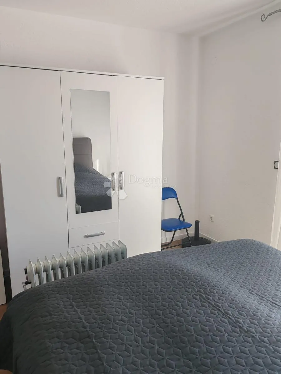 srima - atraktivna kuća u prvom redu do plaže s predivnim vrtom - slika 20