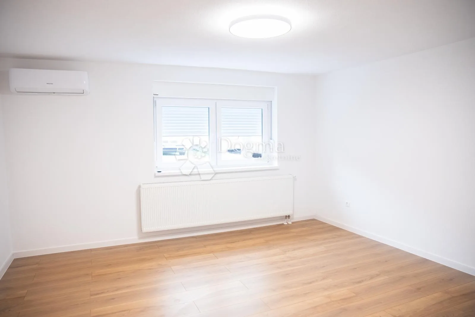 elegantno obnovljena kuća s pogledom – daruvar - slika 19