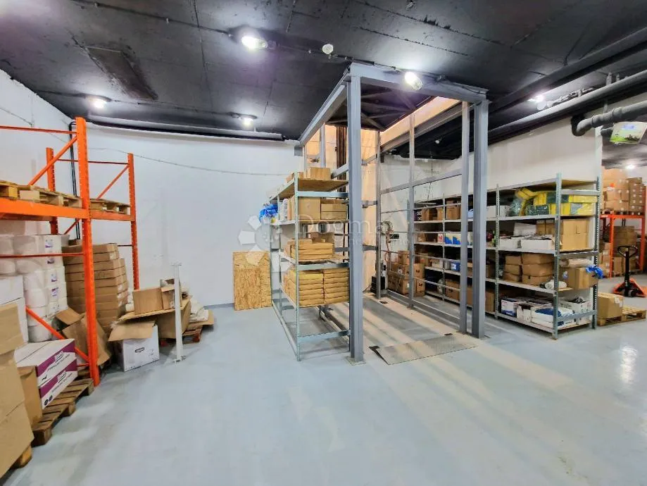 najam poslovnog prostora 555 m² – trešnjevka - slika 13