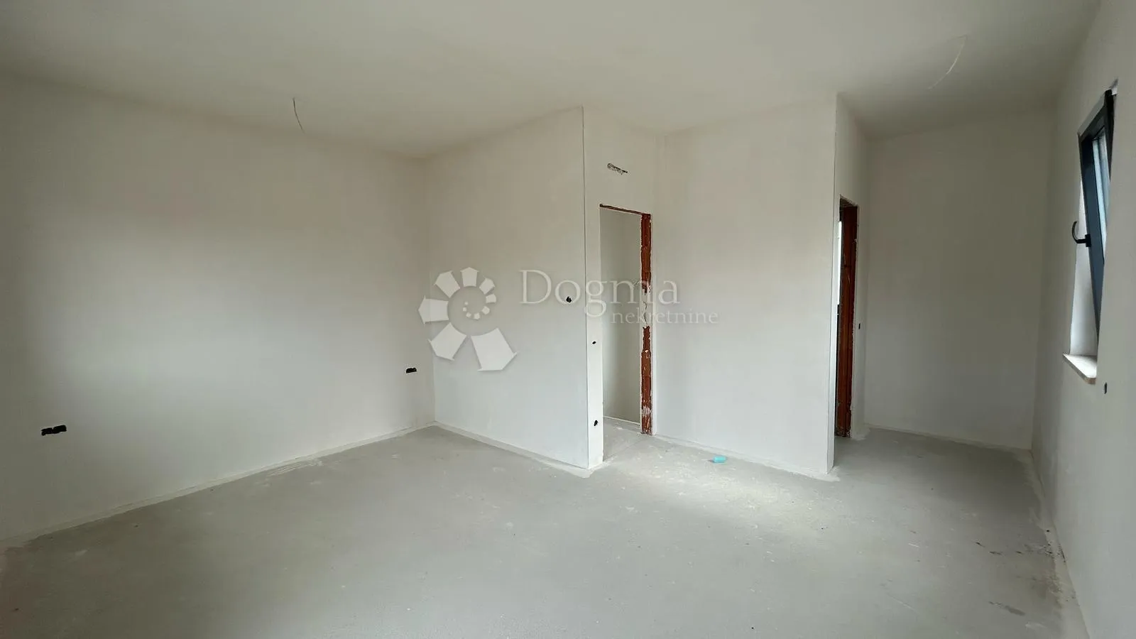 moderna kuća s podnim grijanjem i bazenom, poreč - slika 17