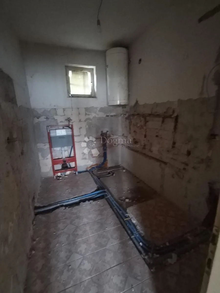 kuća s velikim potencijalom – križevci - slika 9