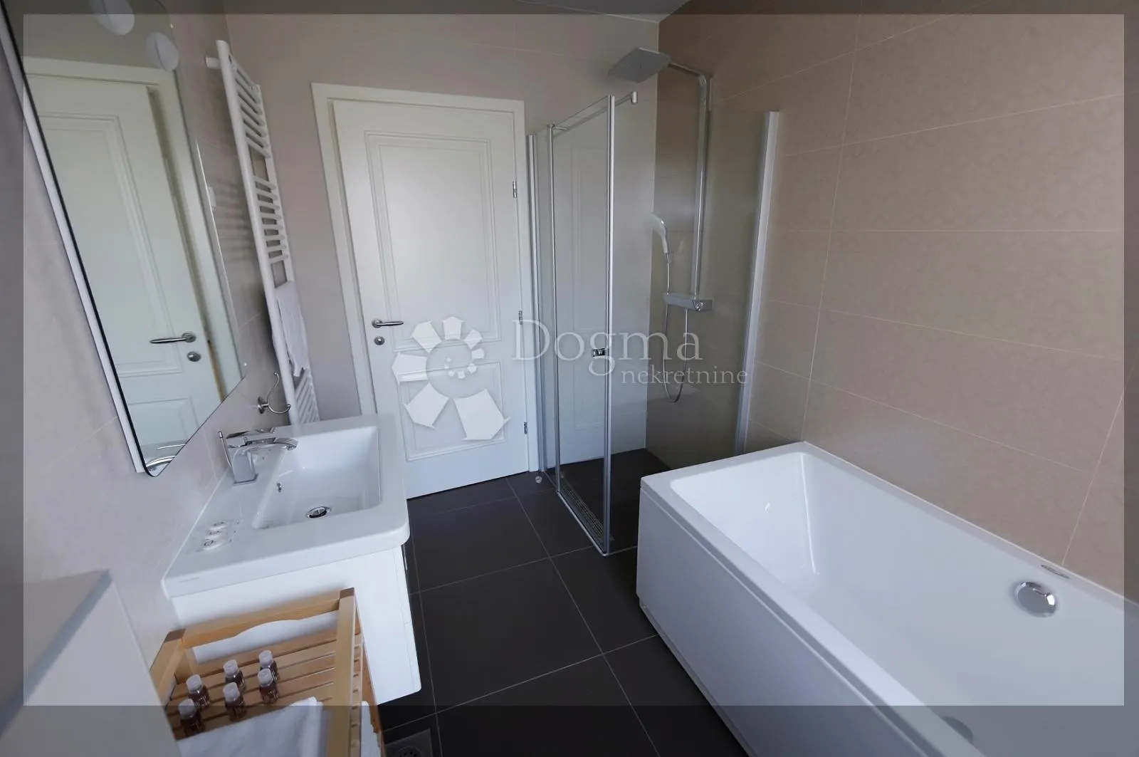 apartman uz more 108m2 - slika 18