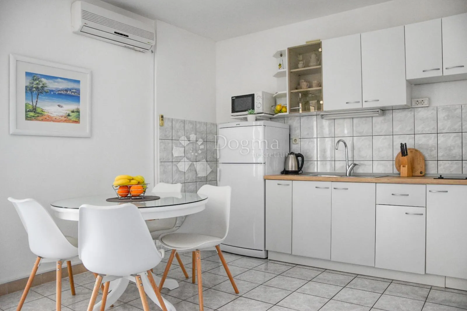 apartmanska kuća bol - slika 4