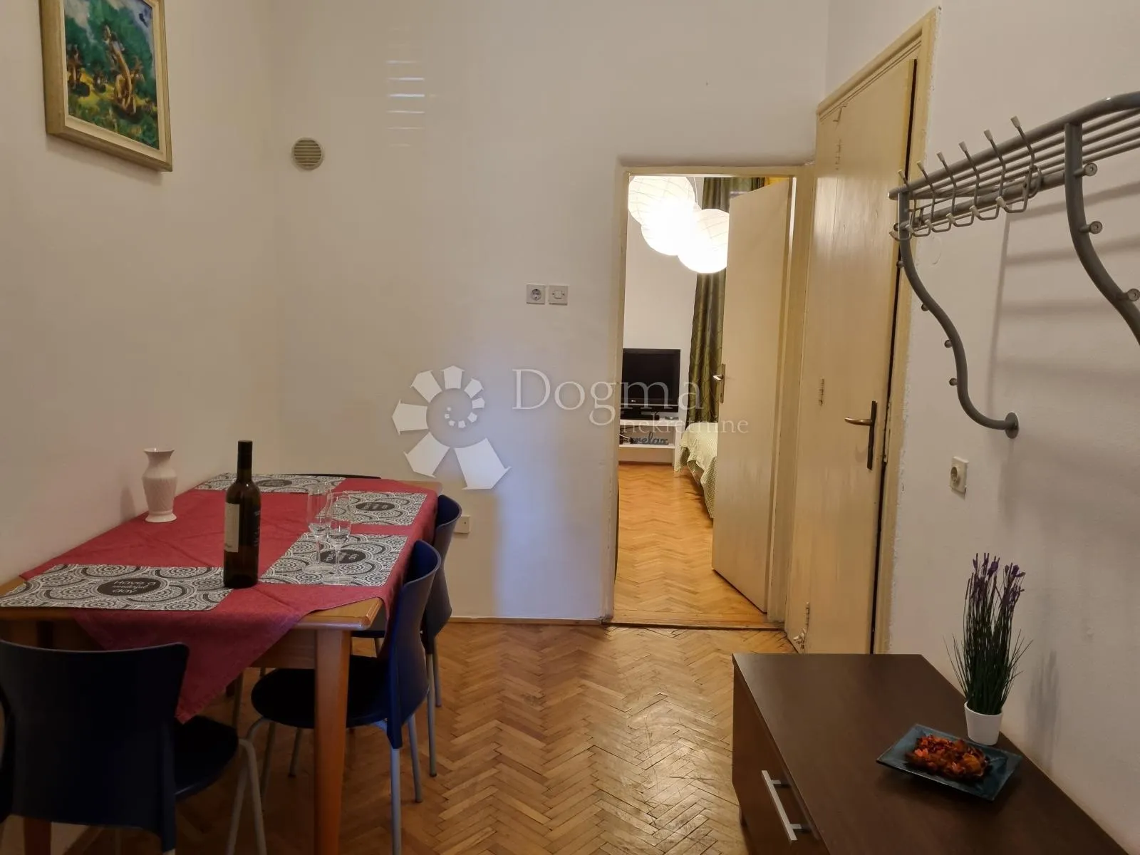 zgrada...poslovna prilika za hostel - slika 16