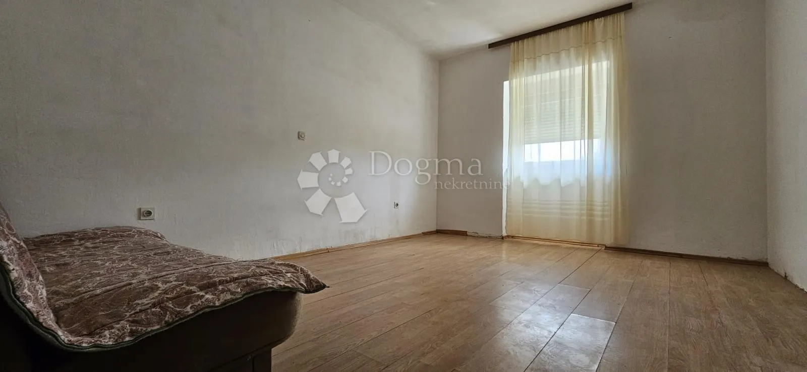 komforna mala kuća od 110m² - slika 5