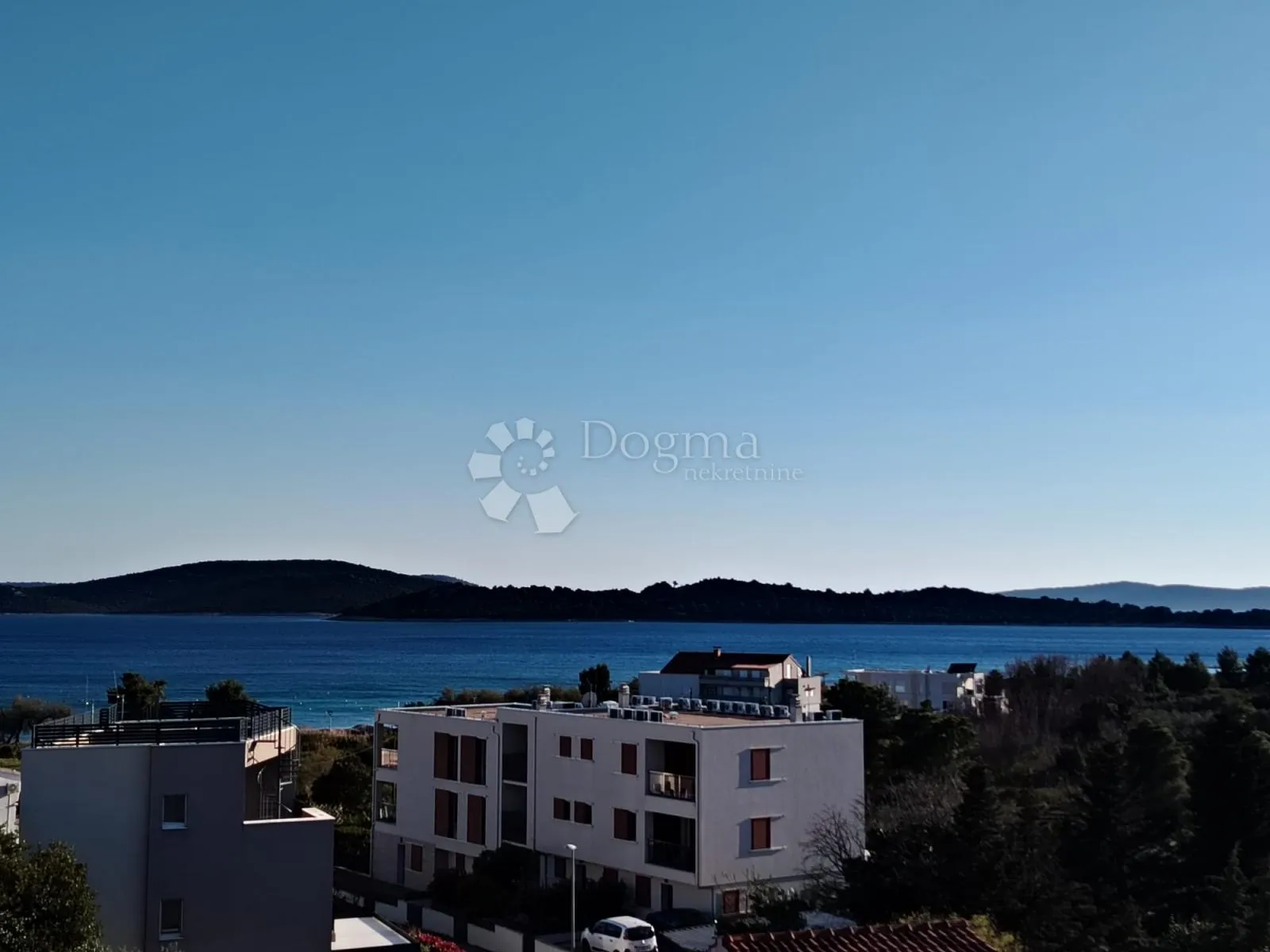 vodice - atraktivan stan s pogledom na more - slika 12