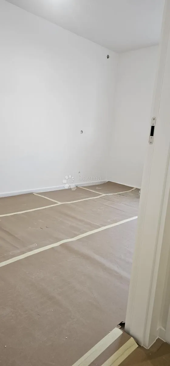 prodaja — luksuzni dvoetažni apartman u senju — top lokacija - slika 7
