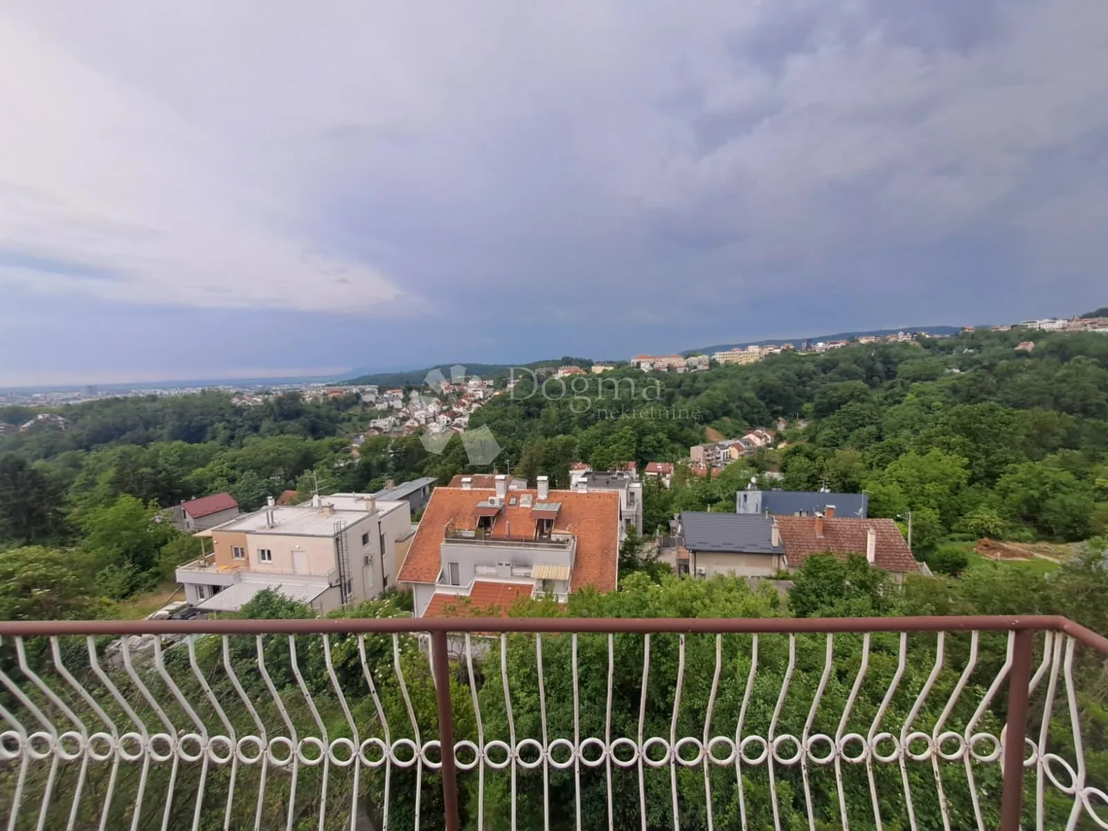 kuća s potencijalom na vrhovcu - slika 13
