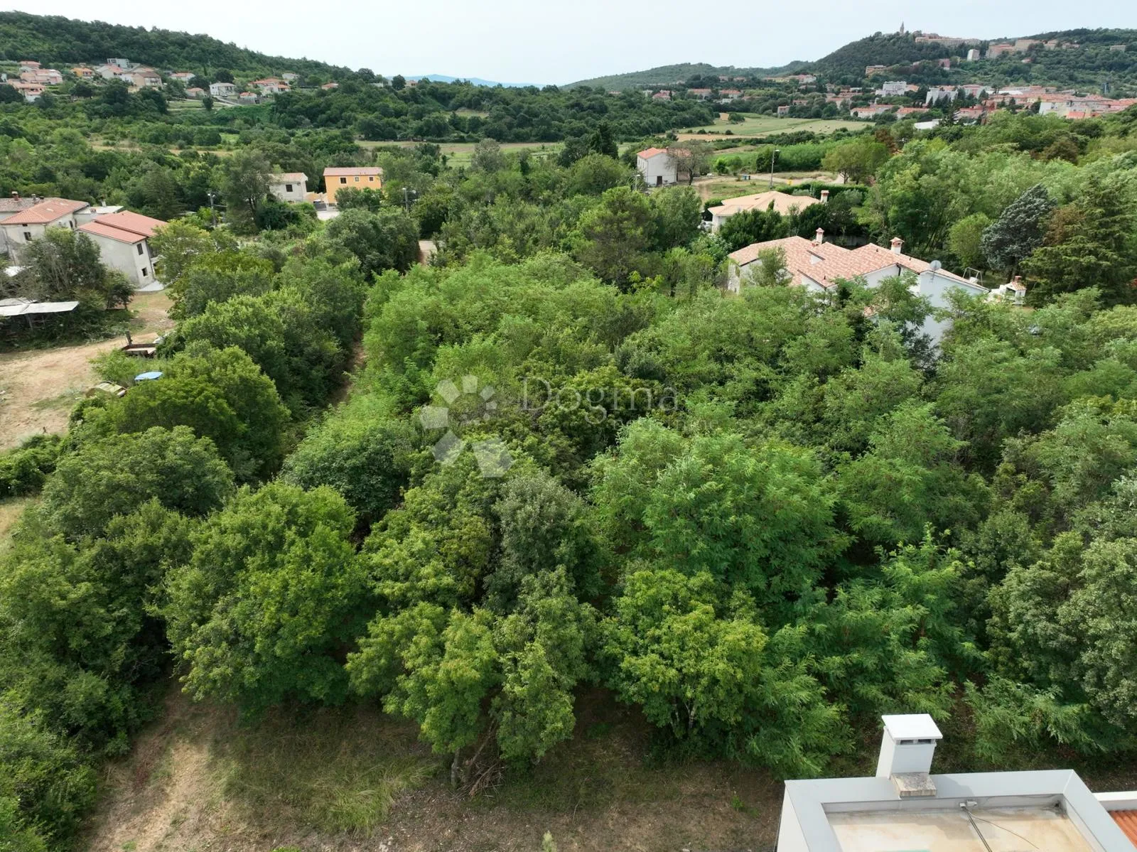 građevinsko zemljište i projekt za kuću s bazenom - slika 3