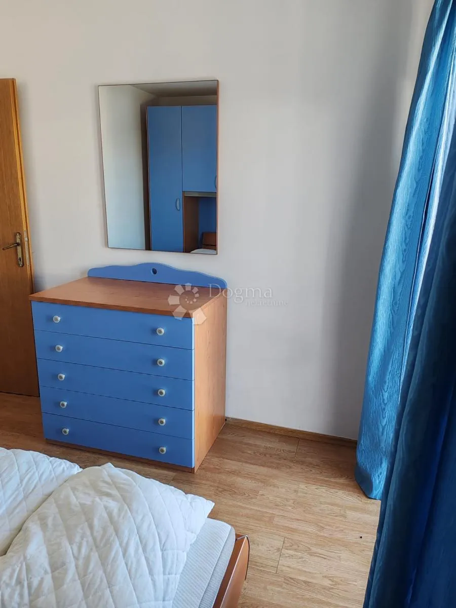 zatoglav - kuća nadomak mora sa 7 apartmana i poslovnim prostorom - slika 30
