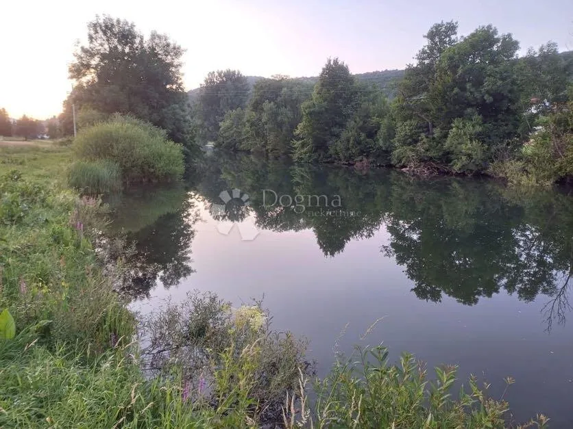 građevinsko zemljište na samoj obali rijeke dobre - slika 1