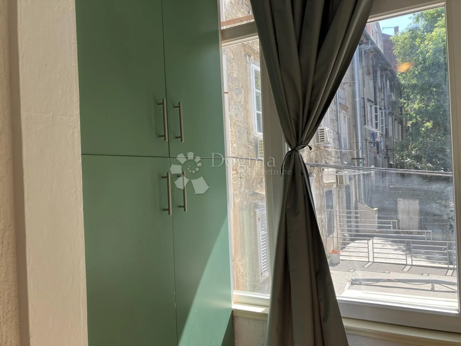 rijeka centar, stan sa dvije stambene jedinice - slika 17