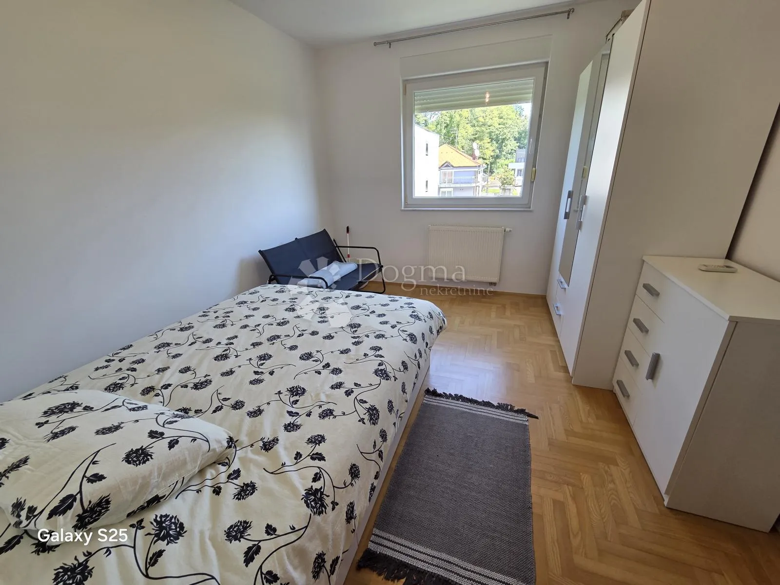dugo selo dvosoban stan 51 m2 sa garažnim parkirnim mjestom i ostavom - slika 16