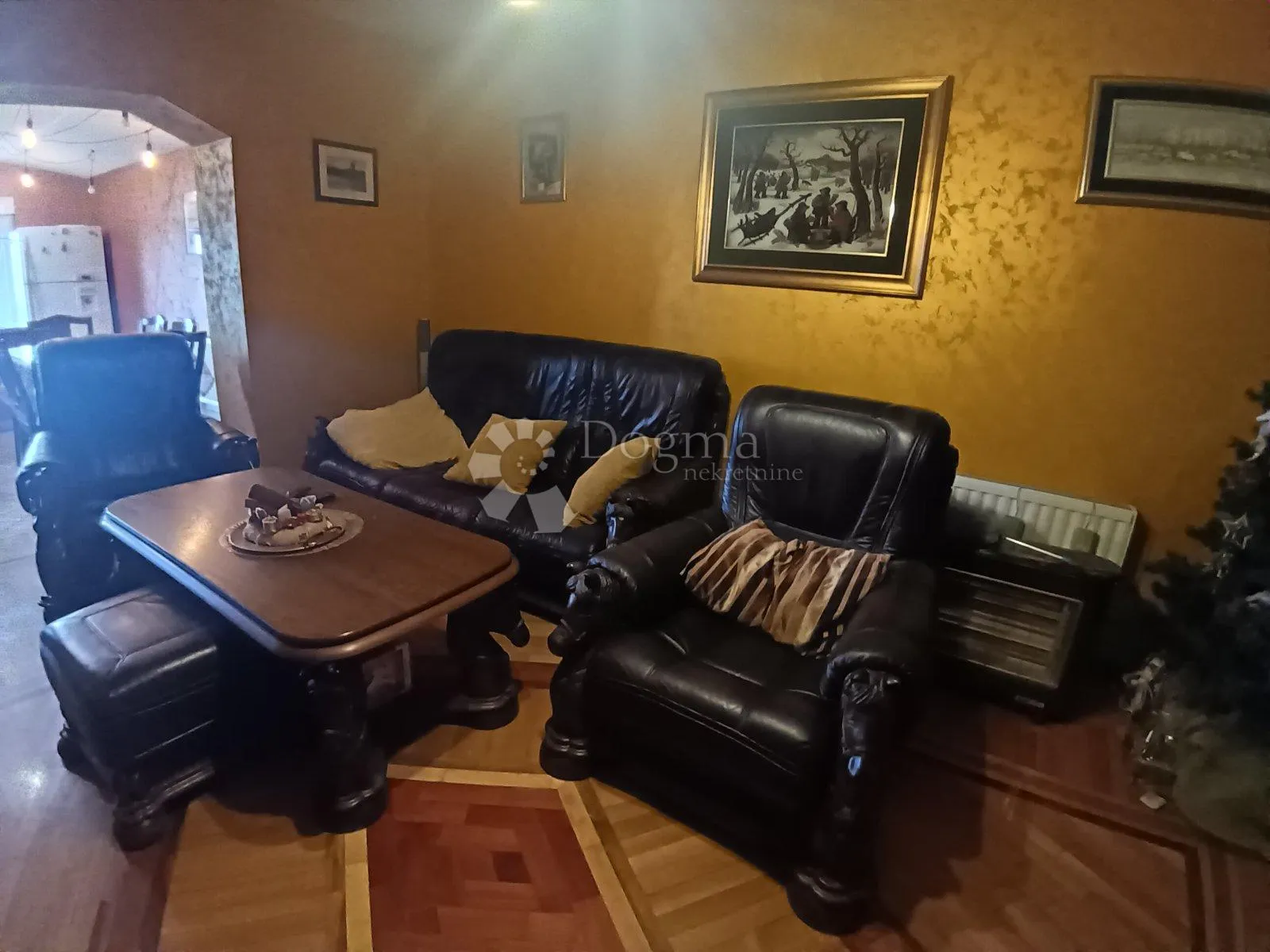 kuća sa 2 stana i bazenom u tenji! - slika 3