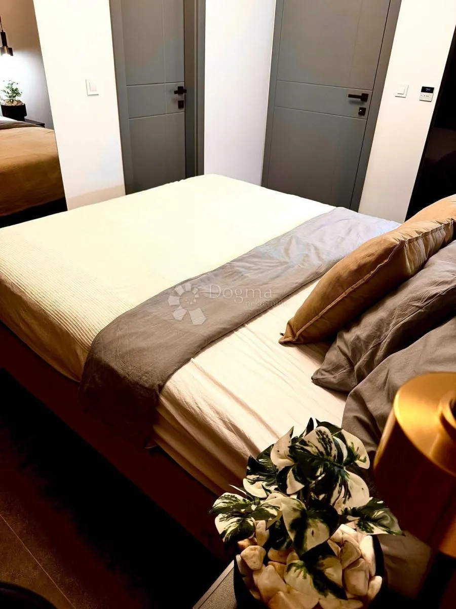 zadar zaton - moderna vila s grijanim bazenom u novogradnji! - slika 32