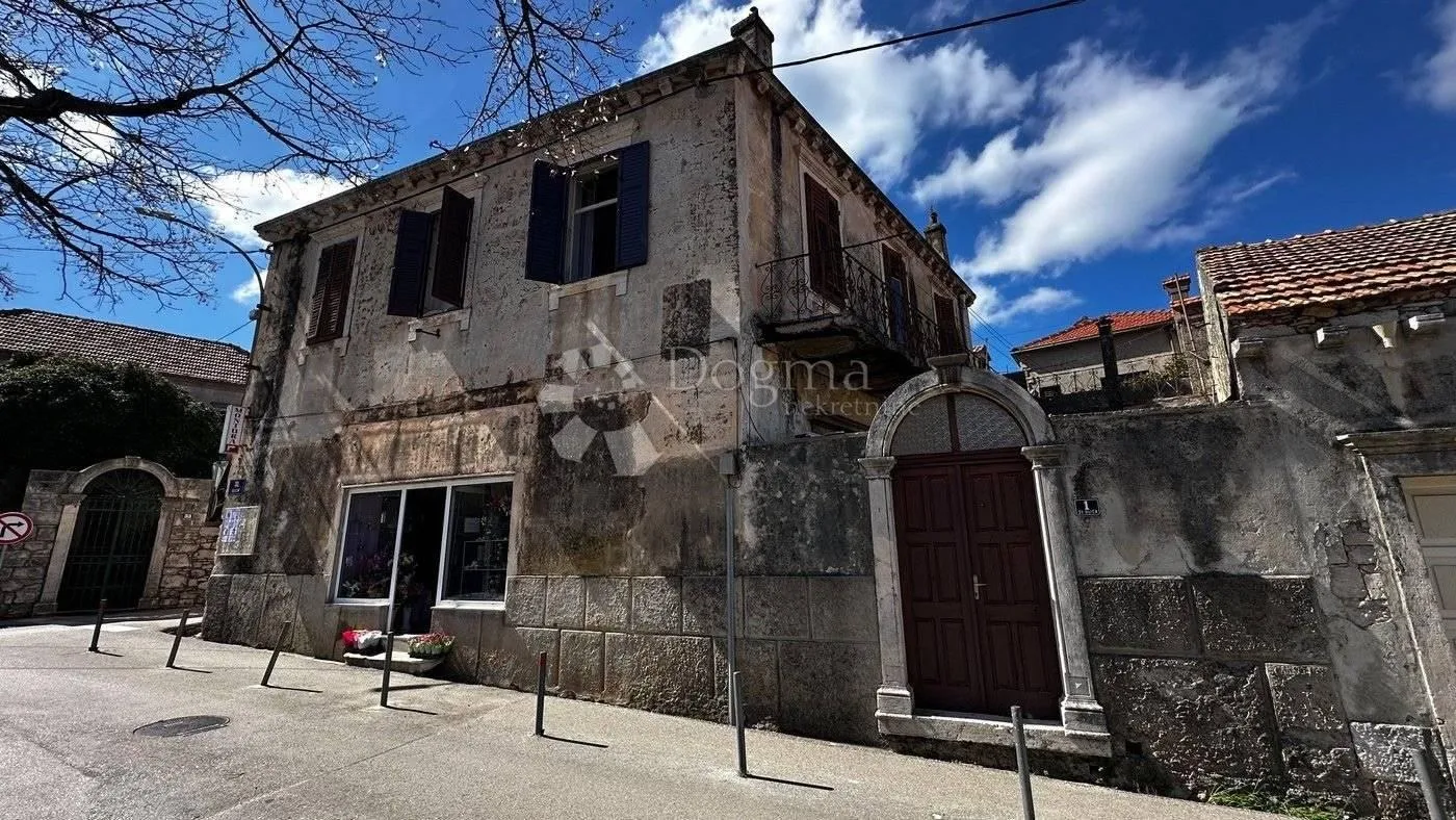 tradicionalna kamena obiteljska kuća sa minimalnom adaptacijom - slika 1