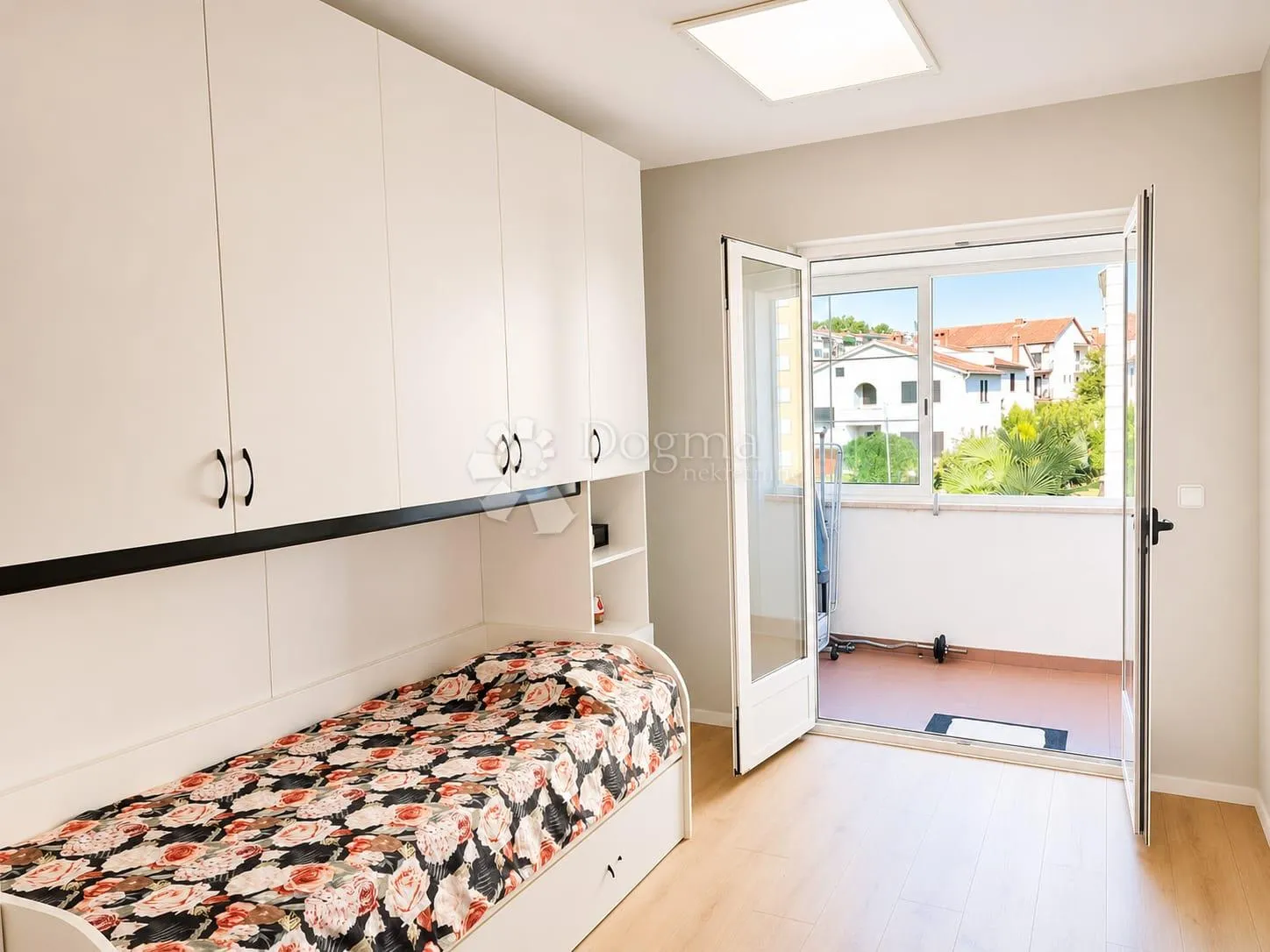 poreč - stan 500m od centra - slika 8