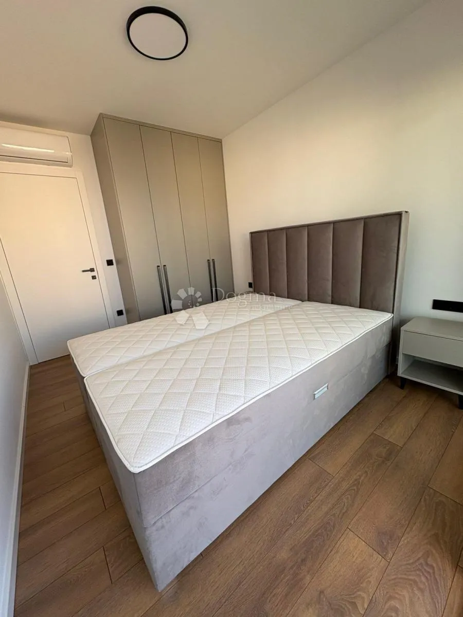 luksuzni penthaus u privlaci - slika 27