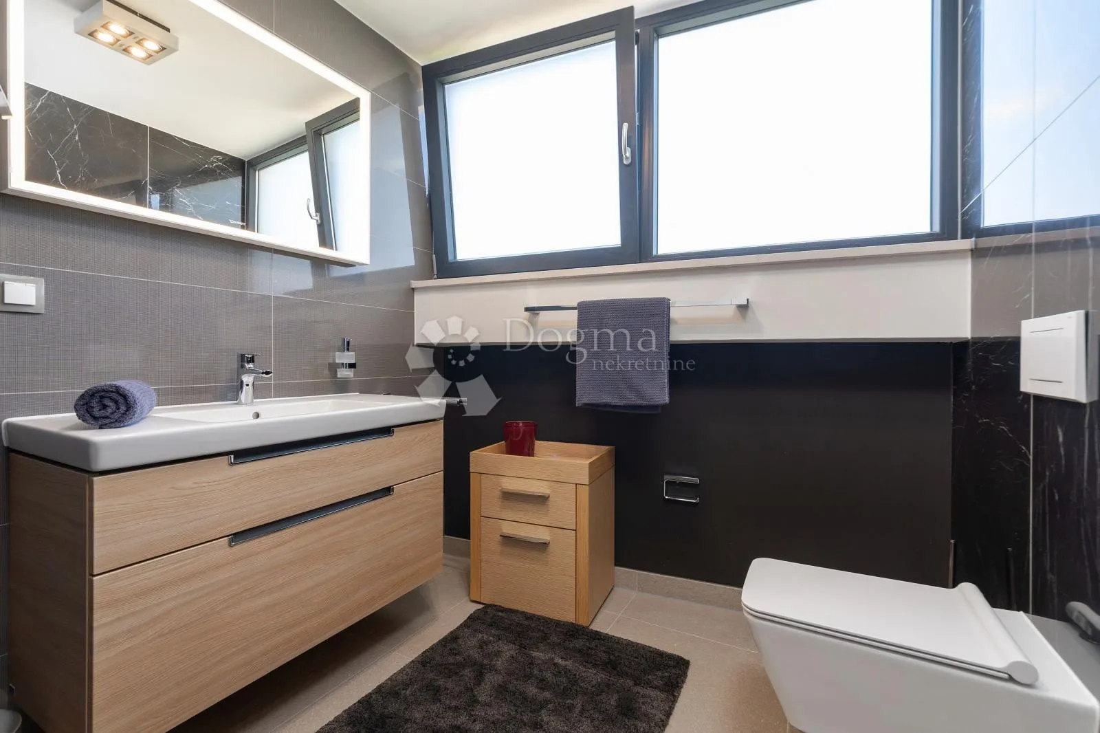 funtana – troetažni stan s privatnim bazenom, 550 m od mora - slika 25