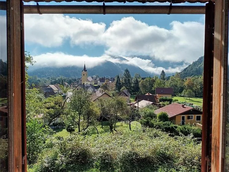 velika kuća pored kupe sa 2385 m2 okućnice - slika 1