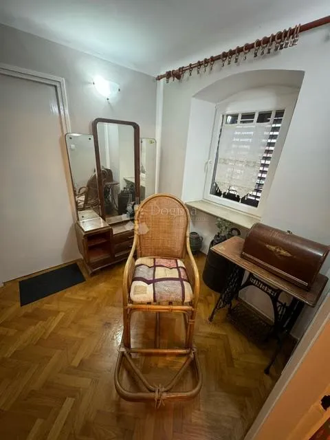 komforan stan/polovica kuće sa terasom i parkirnim mjestom - slika 16
