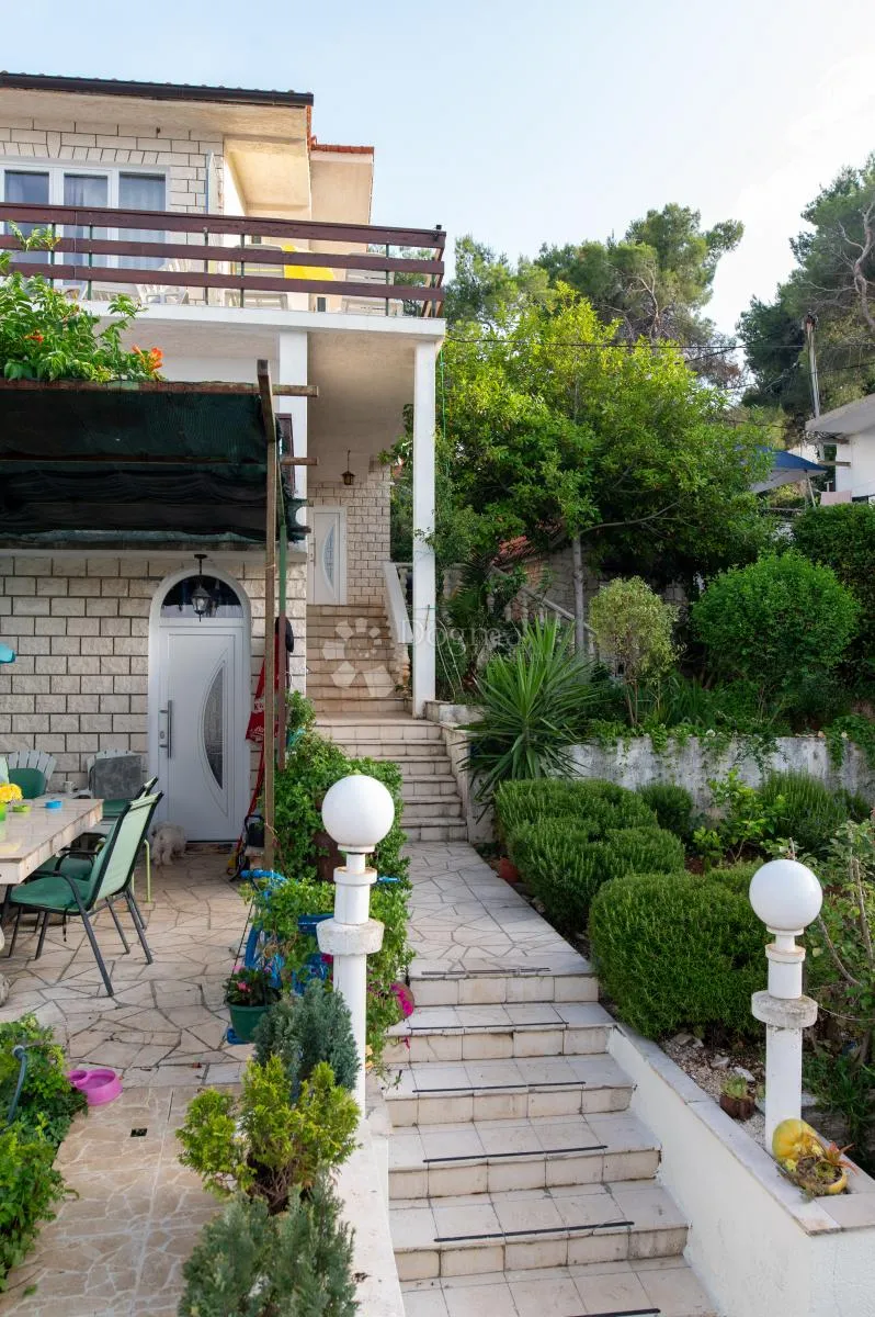 kuća prvi red uz more - dvojna kuća u arbaniji, trogir - slika 6