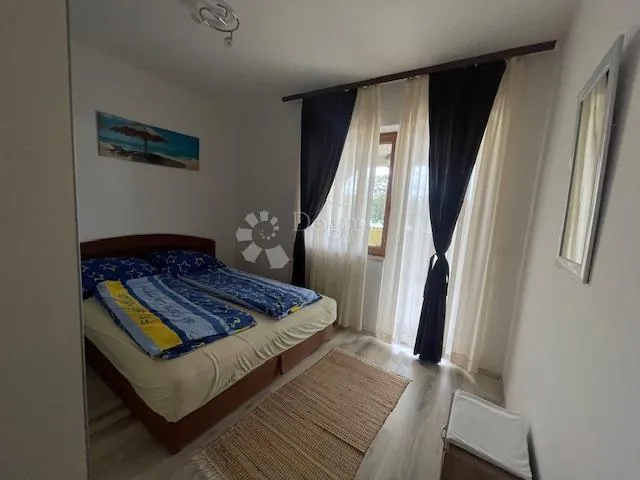 etaža kuće sa dva apartmana - slika 3