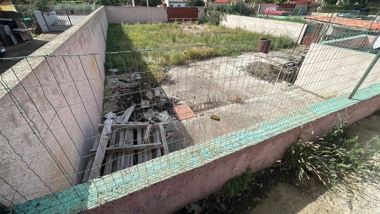 prilika!! veliko građevinsko zemljište s kućom - pula - slika 6