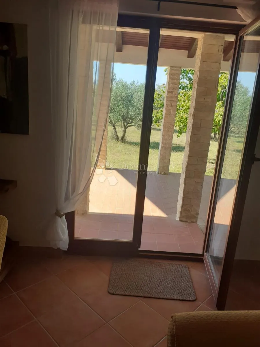 kuća i prostrano zemljište 11.090 m2 - slika 16