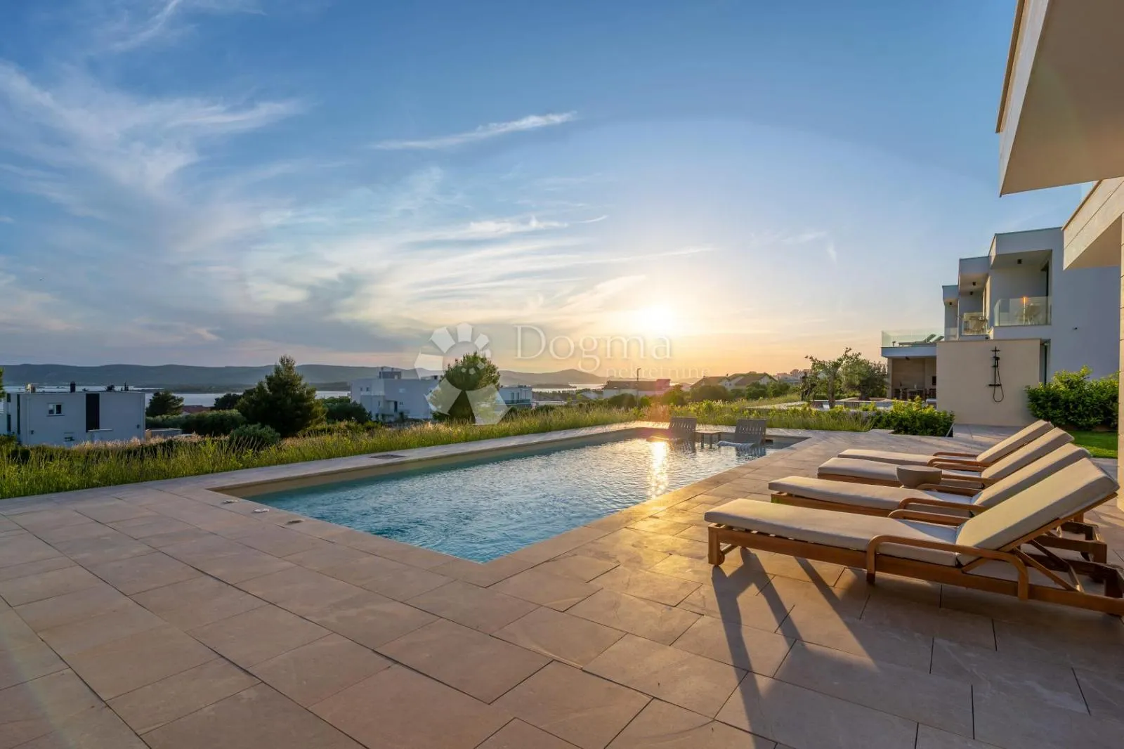 sv. filip i jakov - villa s bazenom i panoramskim pogledom na more v2 - slika 10