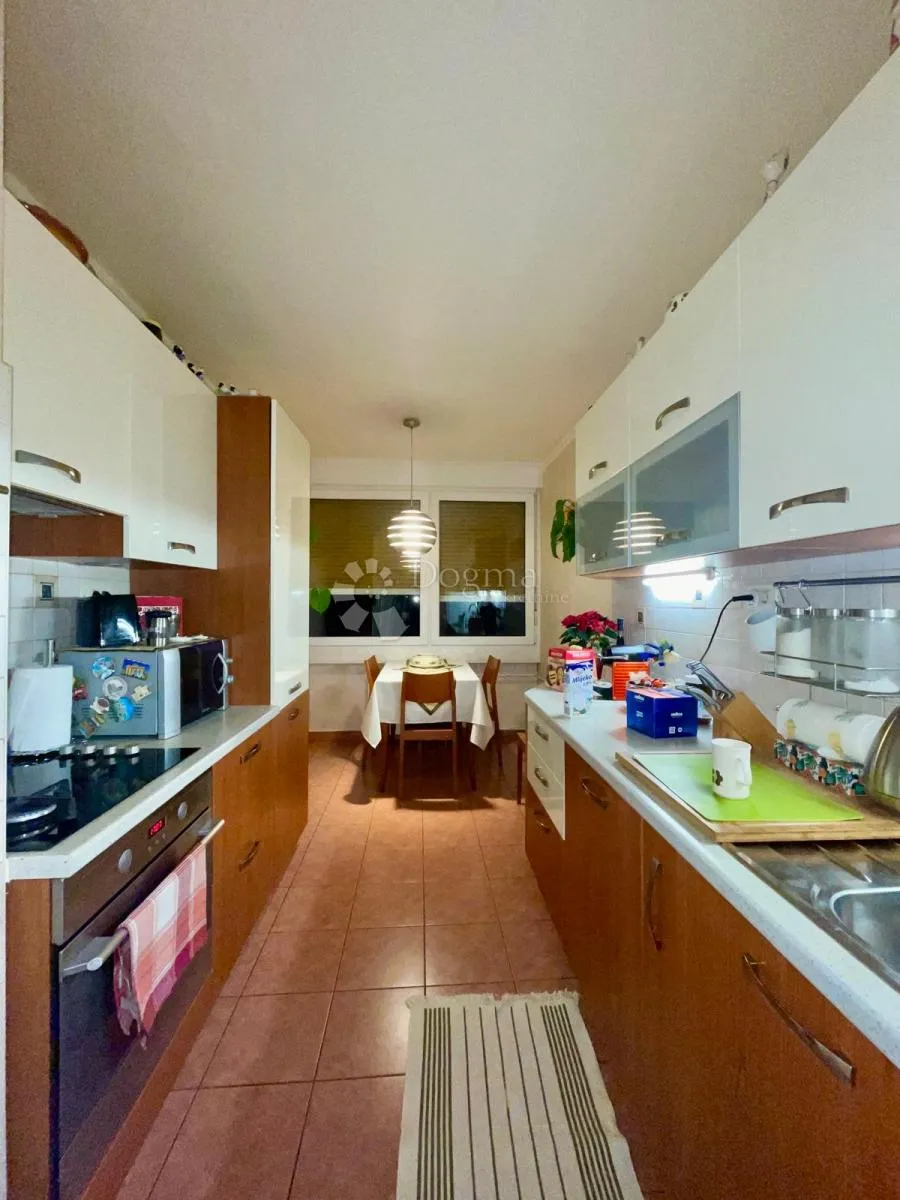 prilika, rijeka, kozala, 3s+db, - slika 4
