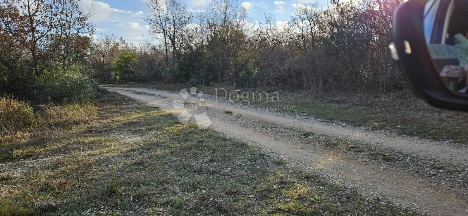 poljoprivredno zemljište na odličnoj lokaciji - 2805 m² - slika 2