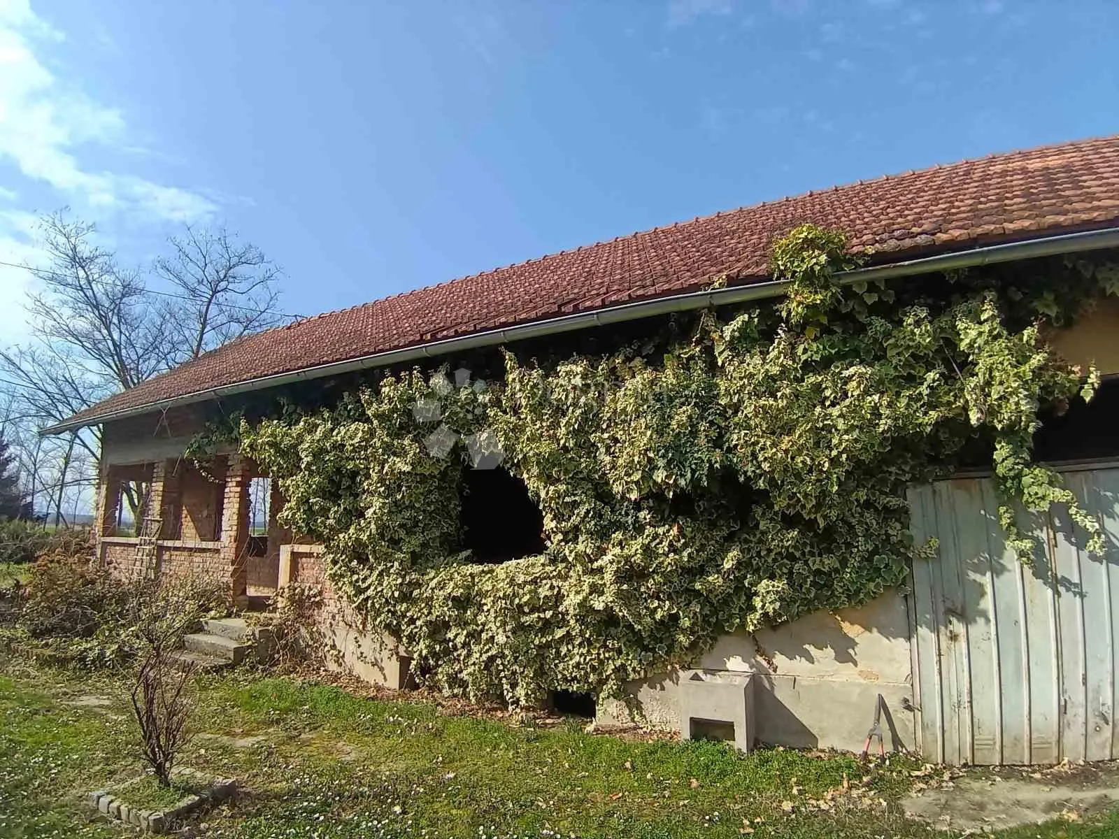 imanje s dva jezera i kućama na 23.755 m²! - slika 19