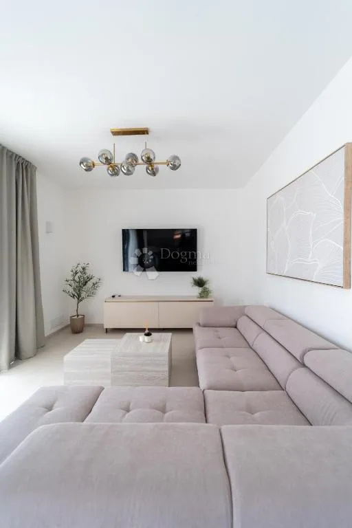 turanj - villa s bazenom, spremna za useljenje - 350m od mora - slika 19