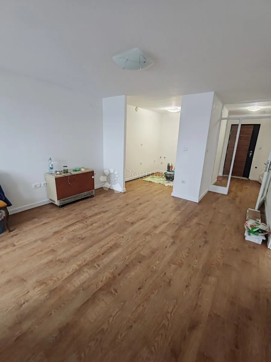 potpuno renoviran stan 62 m2 u šibeniku - baldekin - slika 10
