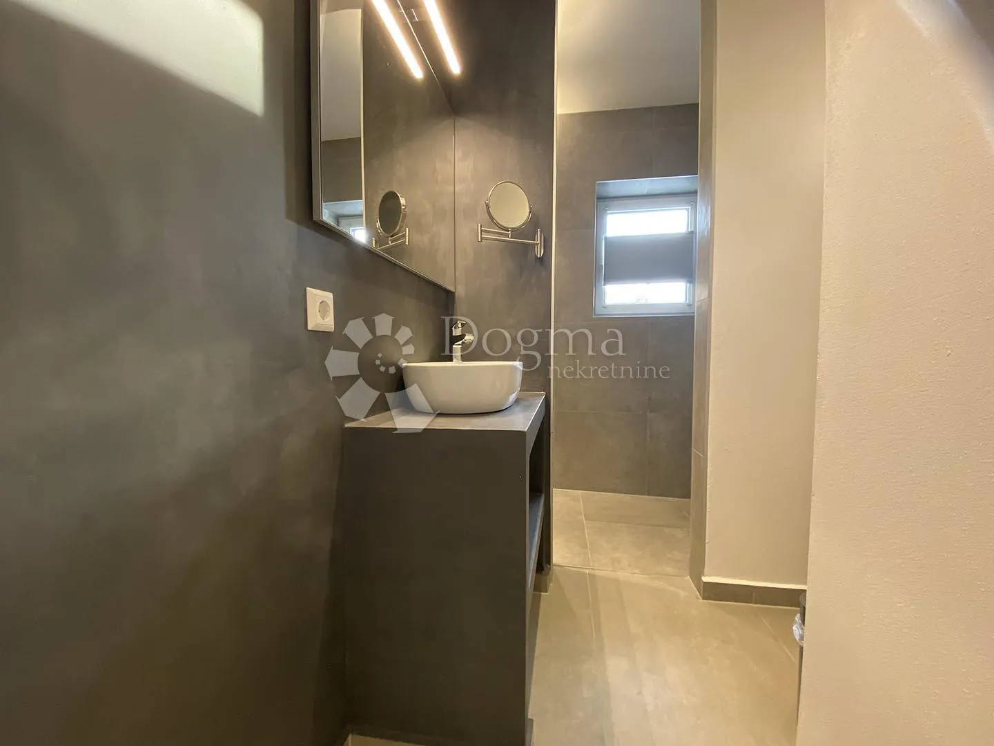 premantura - kuća sa 3 luksuzna apartmana i pogledom na more - slika 32